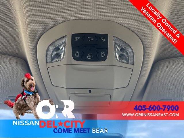 Used 2023 Chrysler Pacifica Touring-L image 29