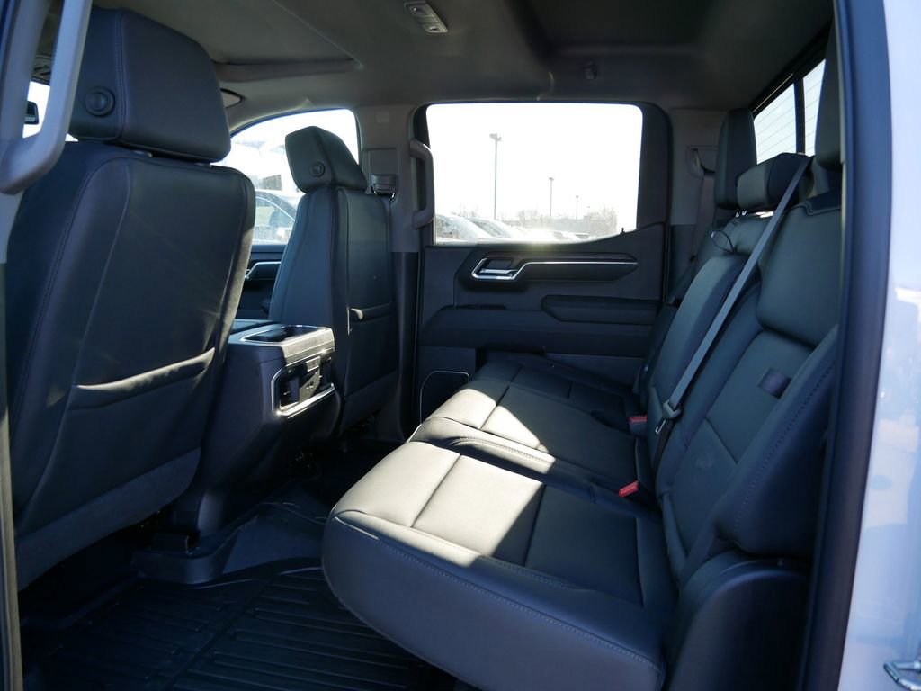 New 2026 GMC Sierra 1500 SLT w/ SLT Premium Plus Package image 8