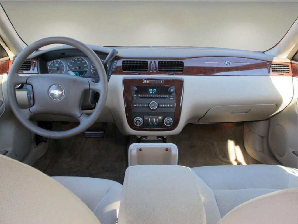 Used 2008 Chevrolet Impala LT FWD image 23