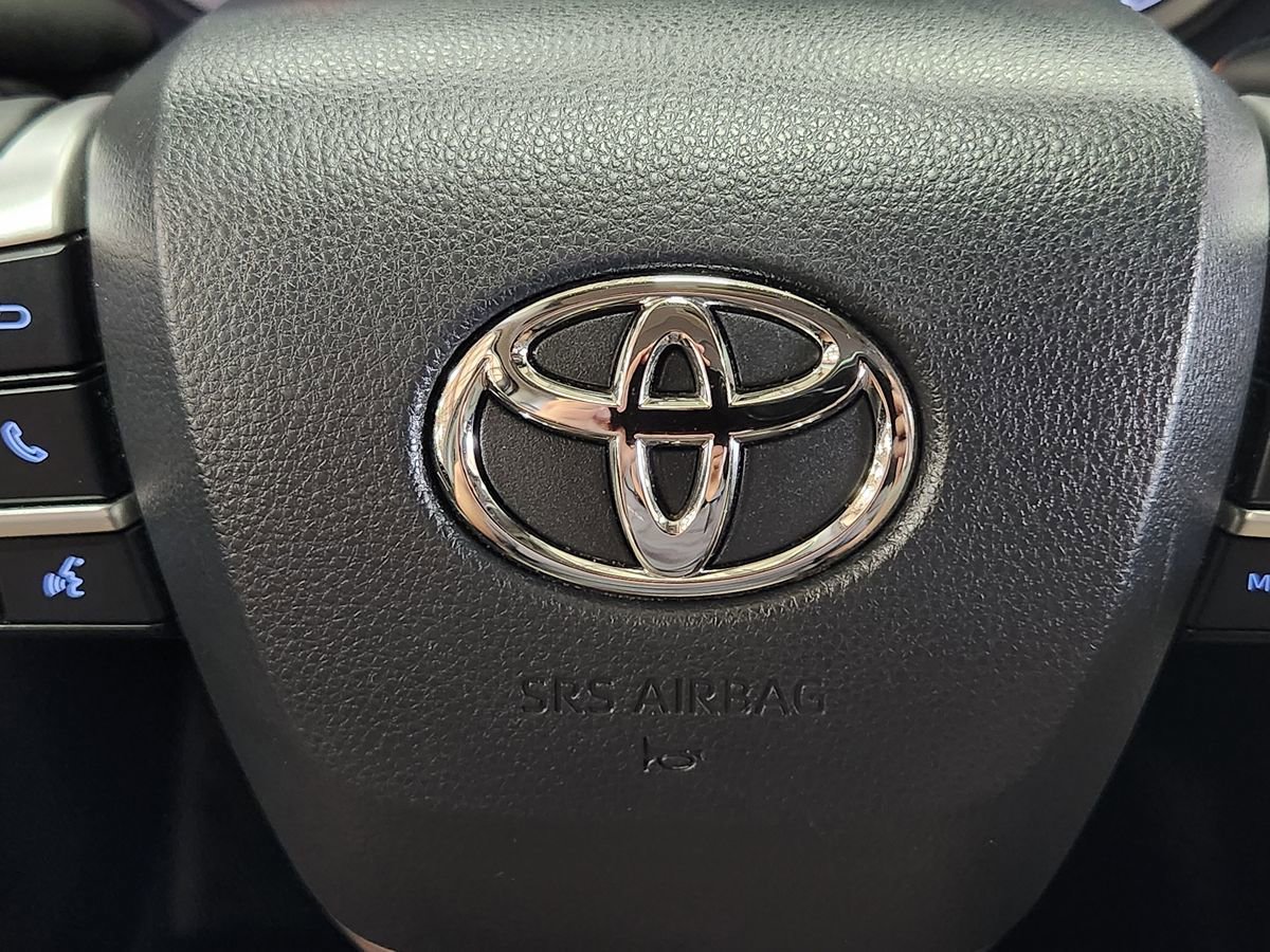 Used 2022 Toyota Highlander XLE FWD image 50