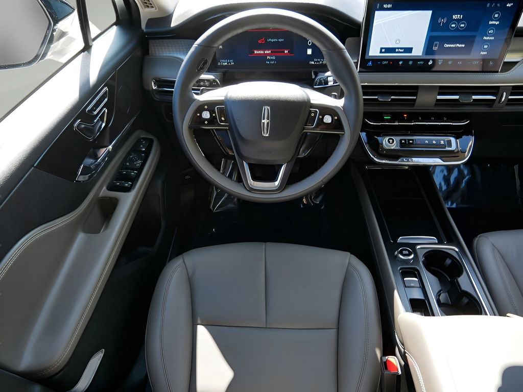 Certified 2023 Lincoln Corsair AWD w/ Equipment Group 101A image 13