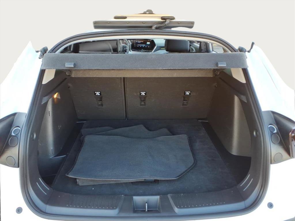Certified 2025 Chevrolet Trax LT image 16