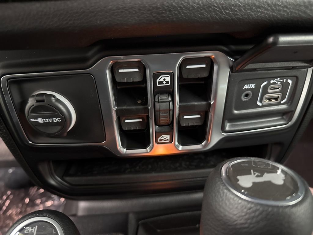 New 2025 Jeep Wrangler Sport S image 25