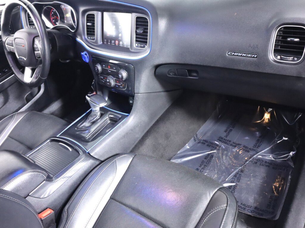 Used 2016 Dodge Charger SXT w/ Plus Group image 40