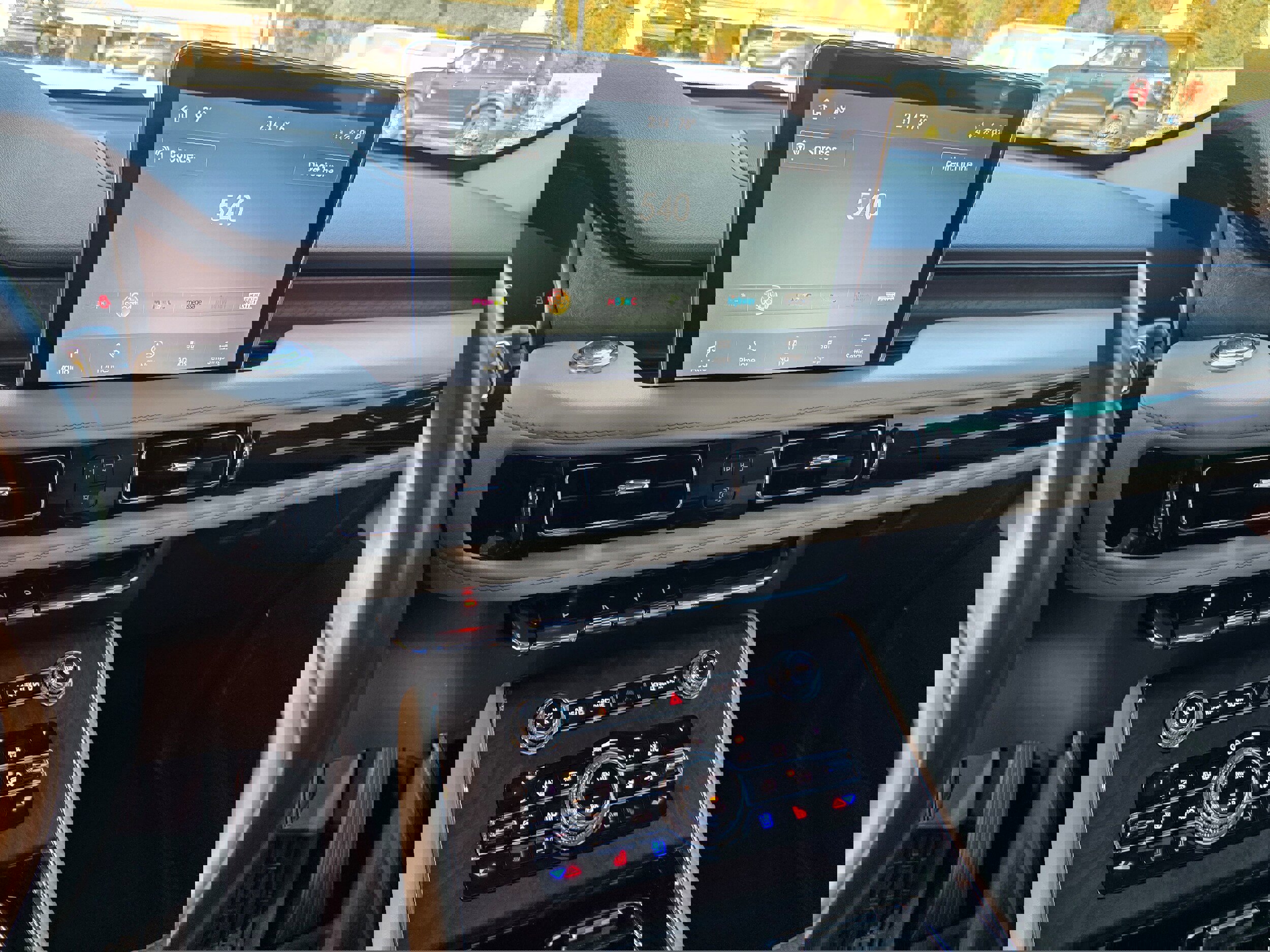 Used 2020 Lincoln Aviator Reserve w/ Elements Package Plus image 9