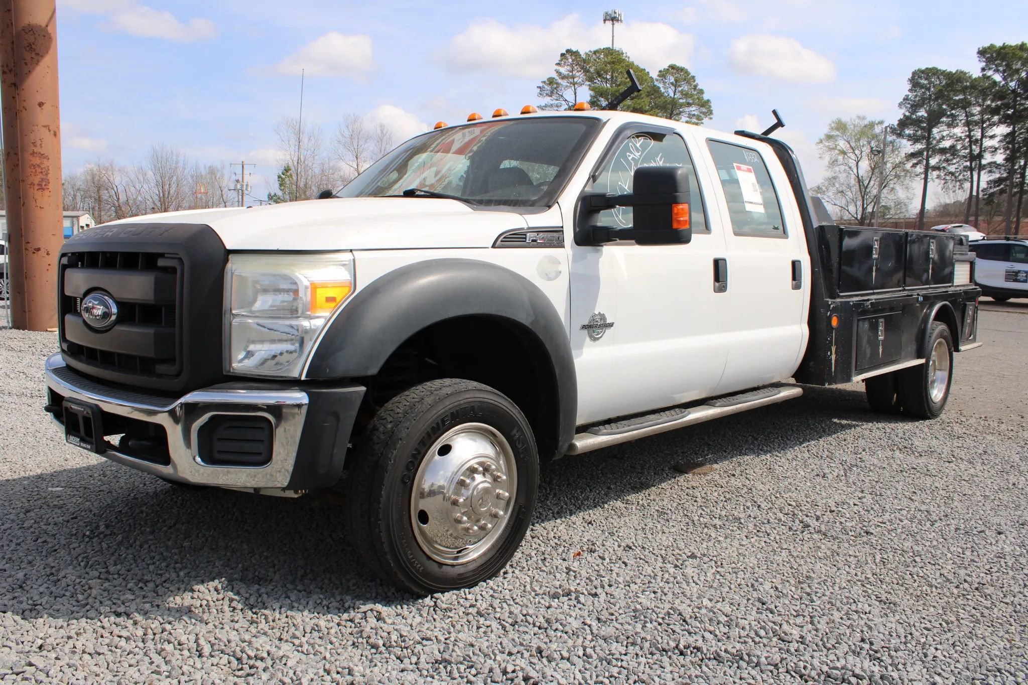 Used 2016 Ford F450 XL w/ Power Equipment Group image 3