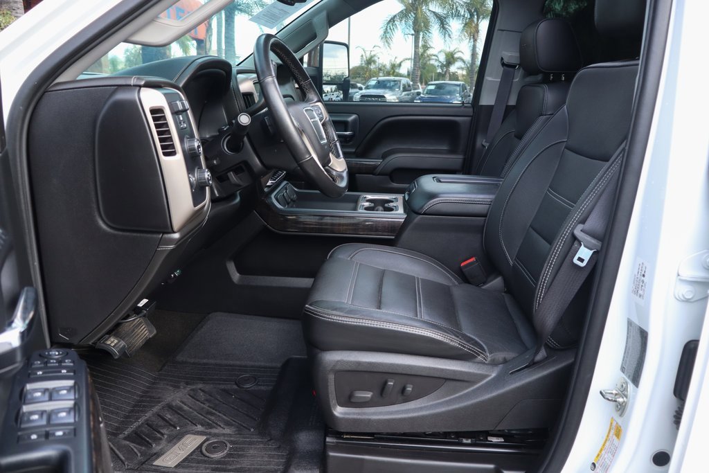 Used 2016 GMC Sierra 3500 Denali w/ Duramax Plus Package image 19