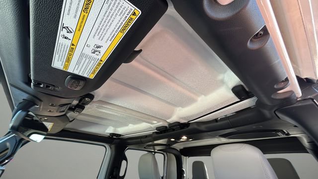 Used 2023 Jeep Gladiator Mojave w/ LED Lighting Group image 19