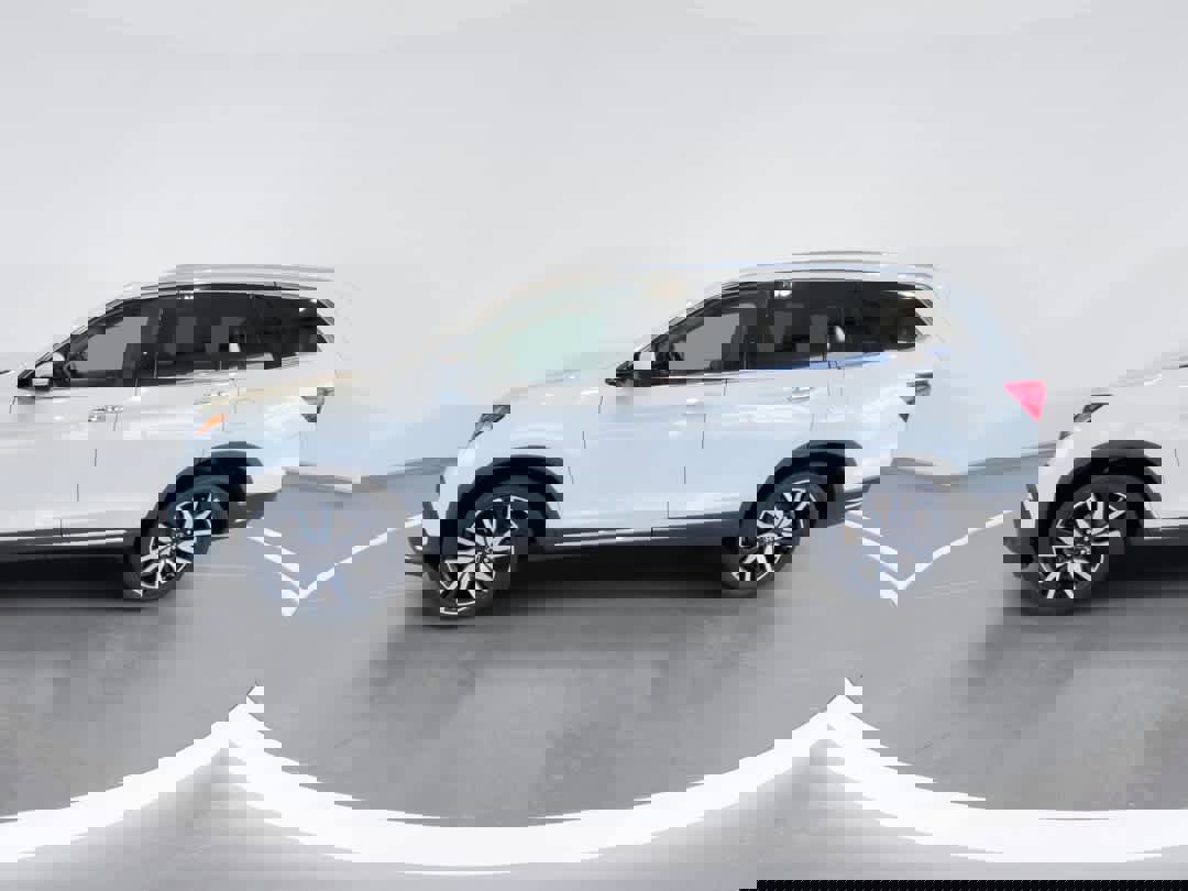 Used 2019 Honda Pilot Touring image 5