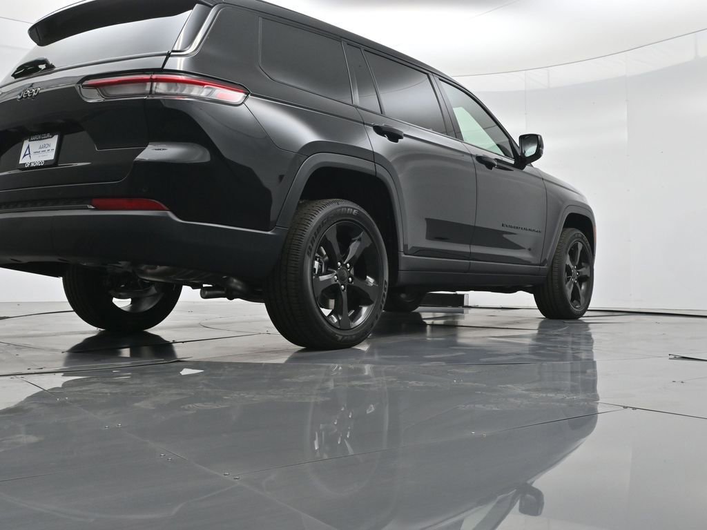 New 2025 Jeep Grand Cherokee L Altitude image 50