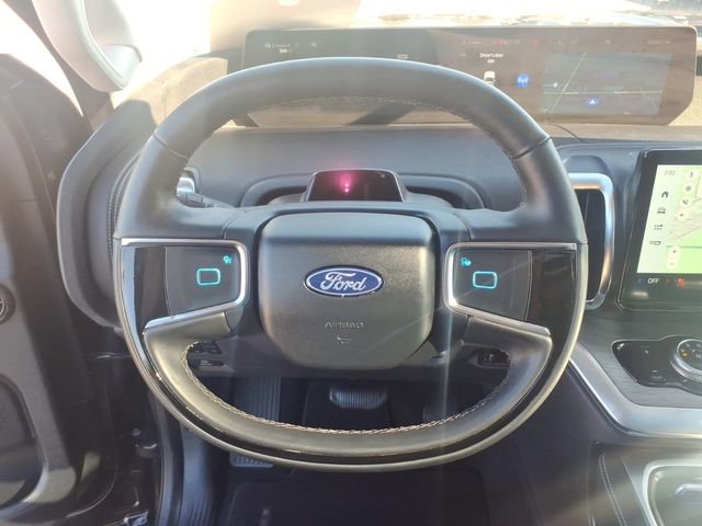 Used 2025 Ford Expedition Max Platinum image 18