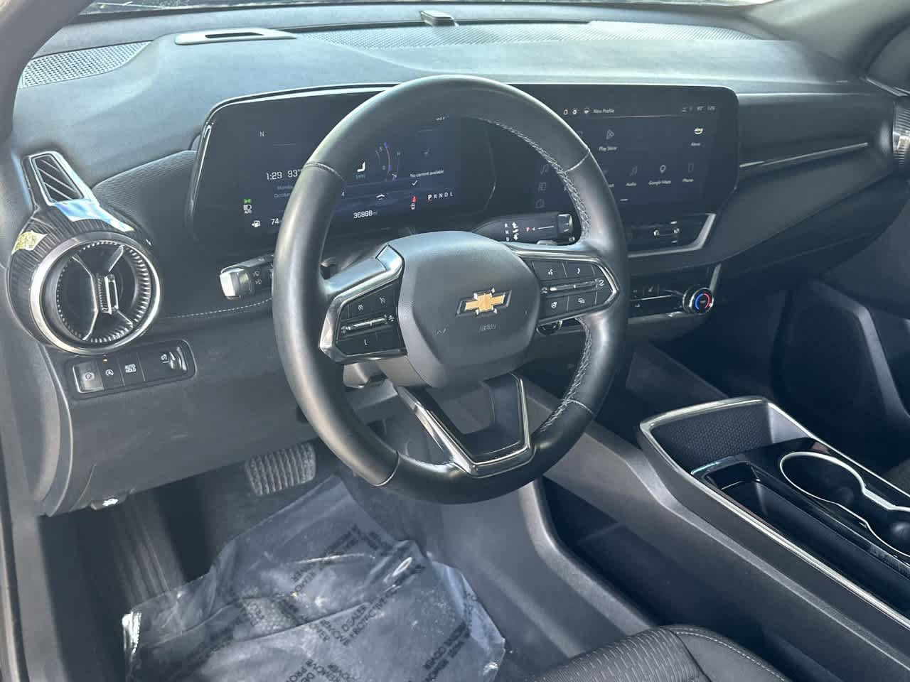 Used 2025 Chevrolet Equinox LT FWD image 13