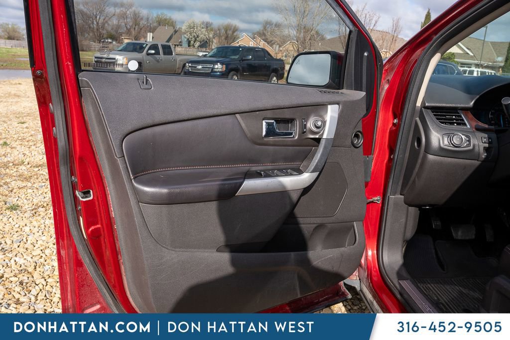 Used 2013 Ford Edge Limited w/ Driver Entry Pkg image 16