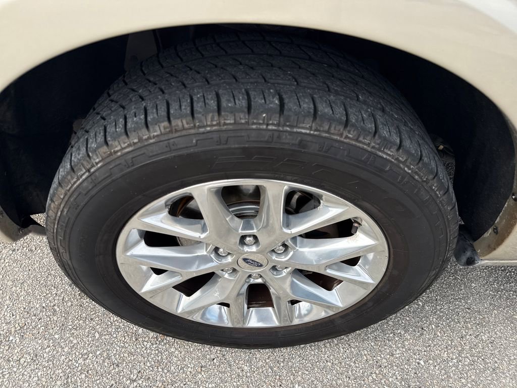 Used 2017 Ford Expedition Limited w/ Equipment Group 301A image 11