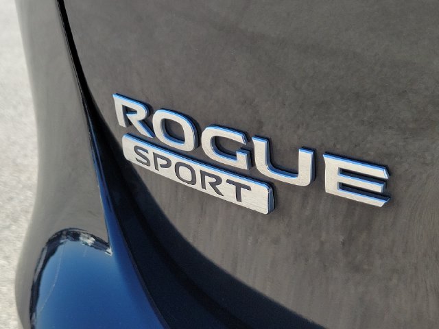 Used 2020 Nissan Rogue Sport S FWD image 5