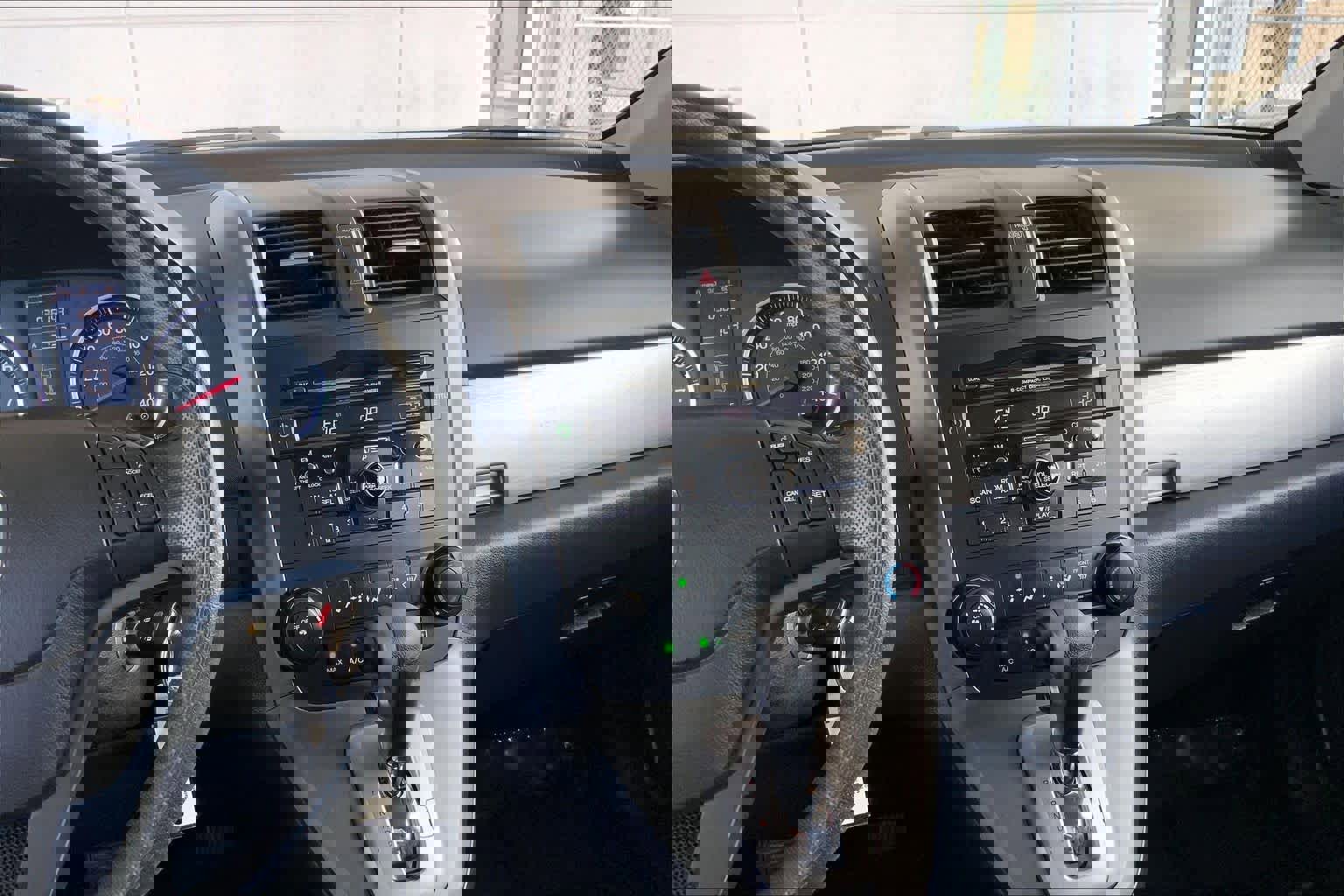 Used 2011 Honda CR-V SE image 6