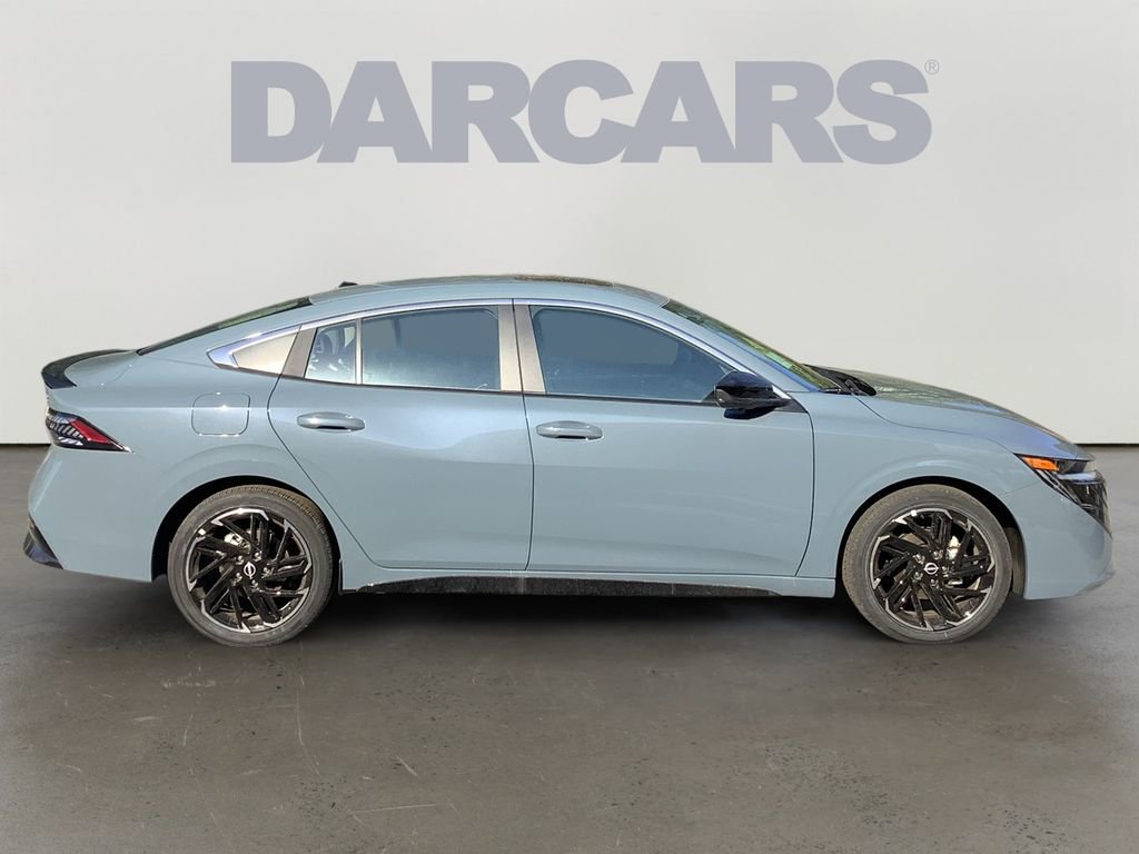 New 2026 Nissan Sentra SR w/ SR Premium Package FWD image 8