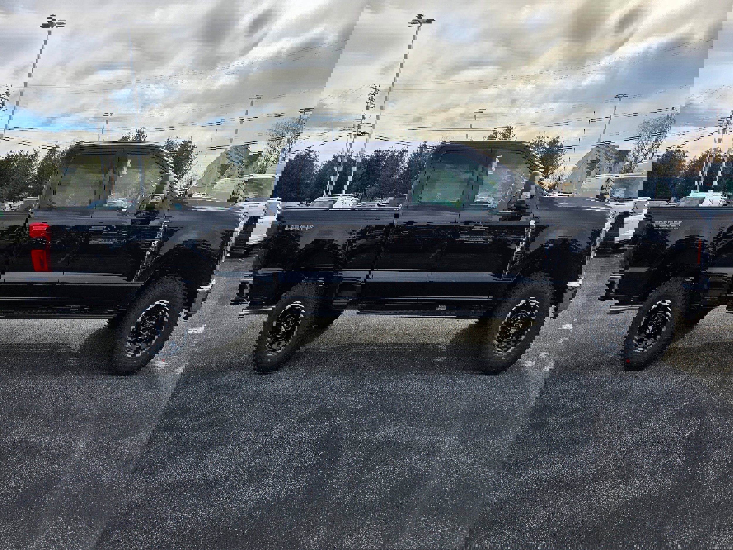 New 2026 Ford F350 XLT w/ XLT Premium Package image 6