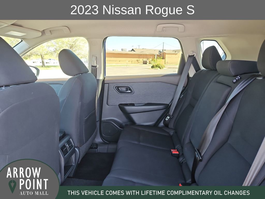 Used 2023 Nissan Rogue S image 18