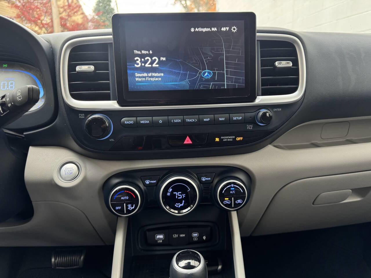 Used 2023 Hyundai Venue Limited w/ Cargo Package image 33