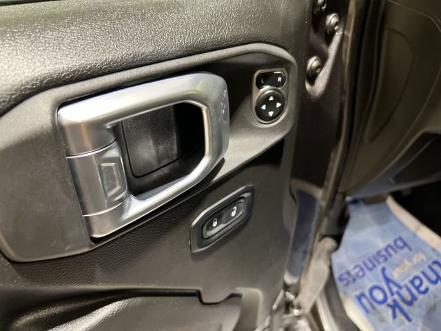 Used 2024 Jeep Wrangler Unlimited Sport AWD/4WD image 21