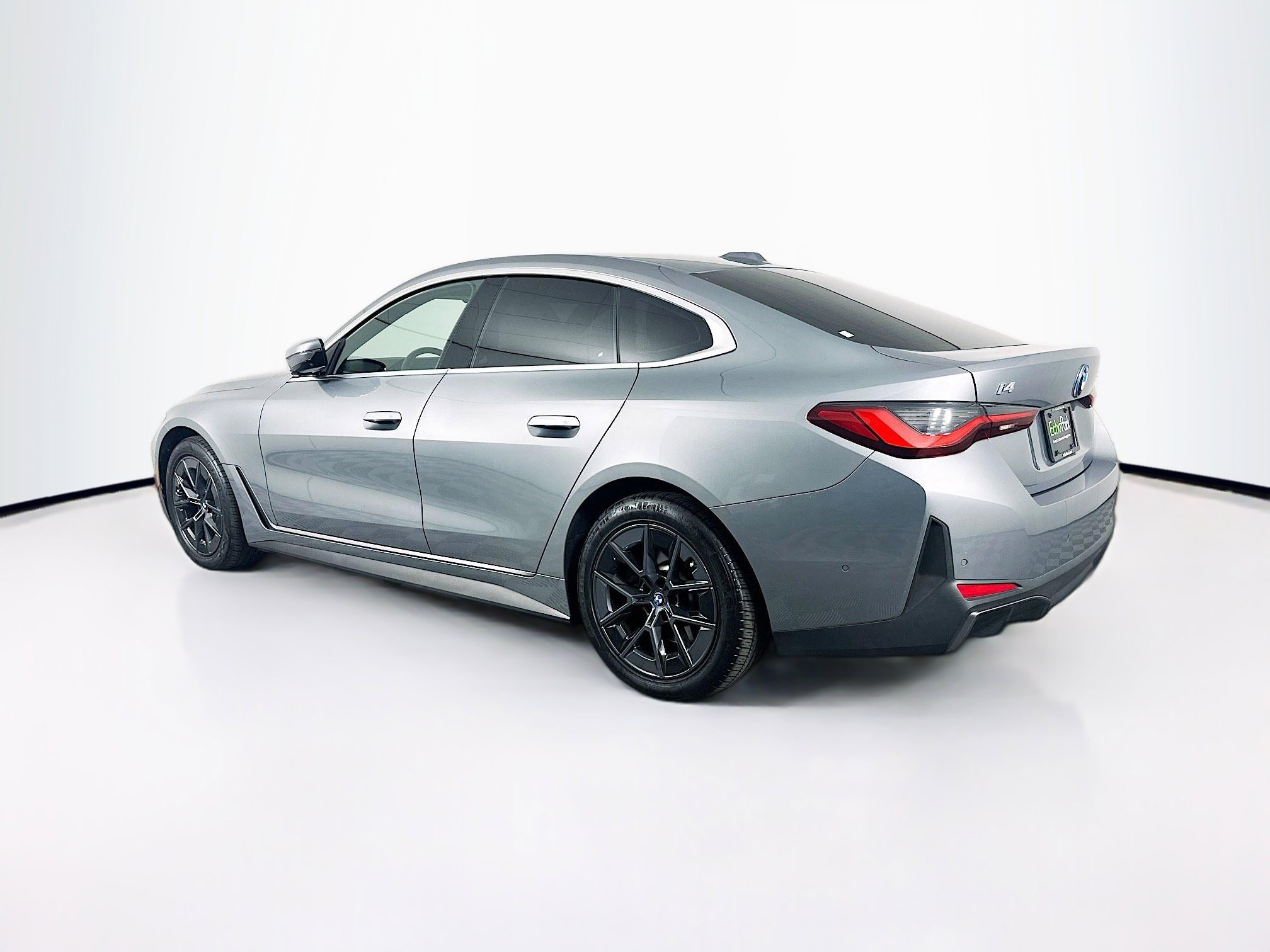 Used 2024 BMW i4 eDrive35 w/ Premium Package RWD image 5