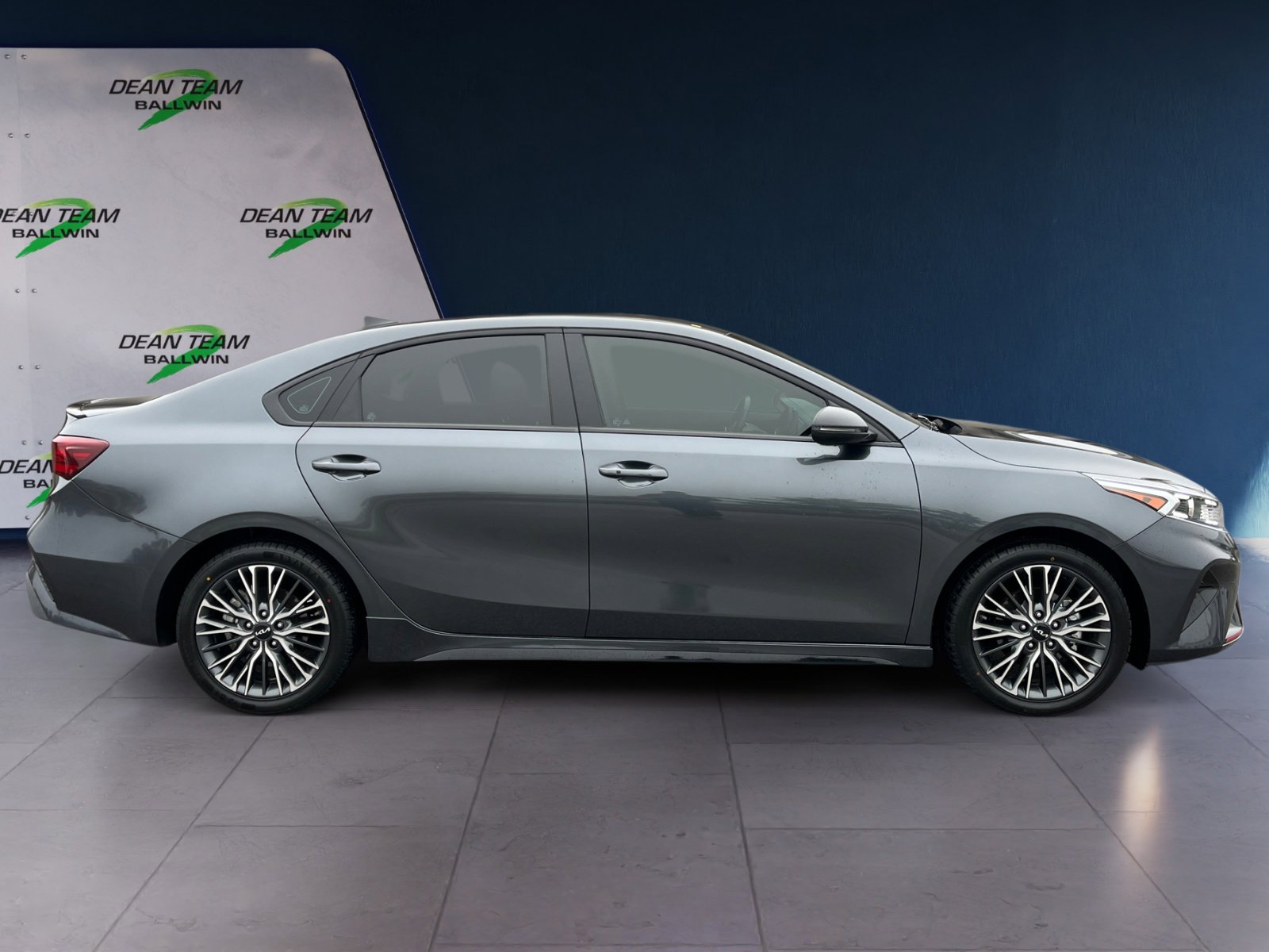 Used 2024 Kia Forte GT-Line image 8