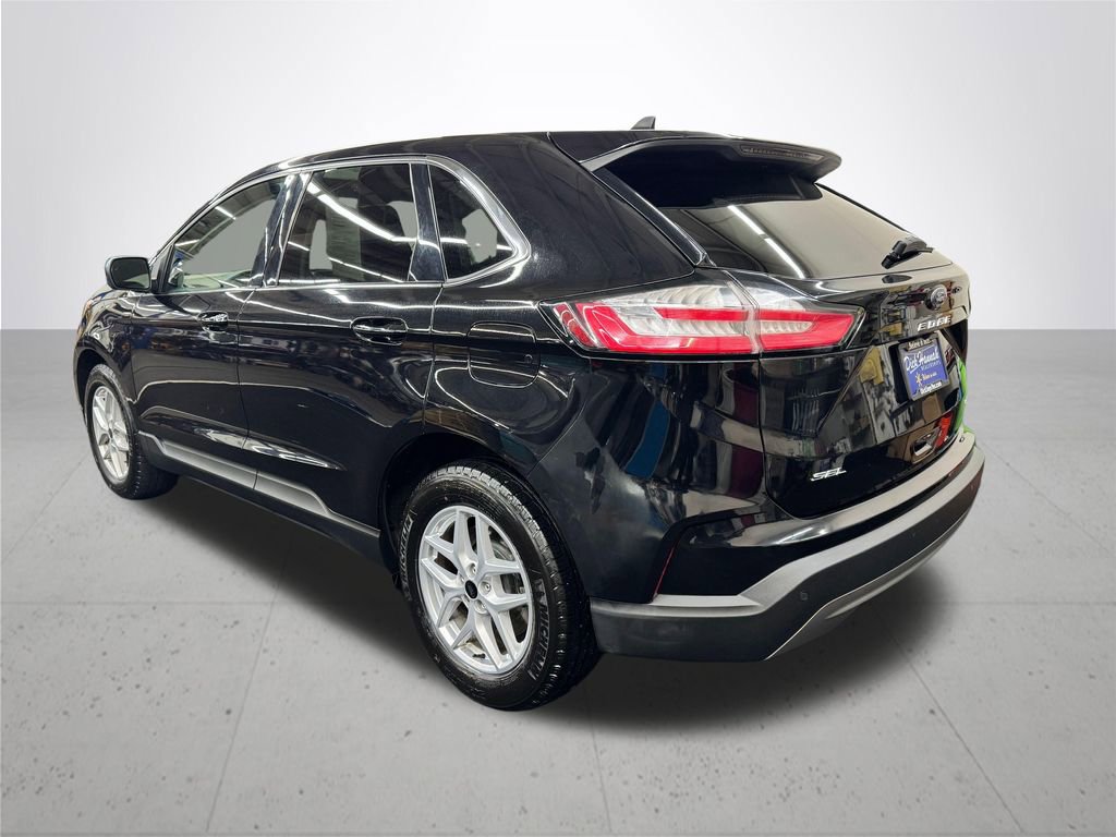 Used 2024 Ford Edge SEL image 4