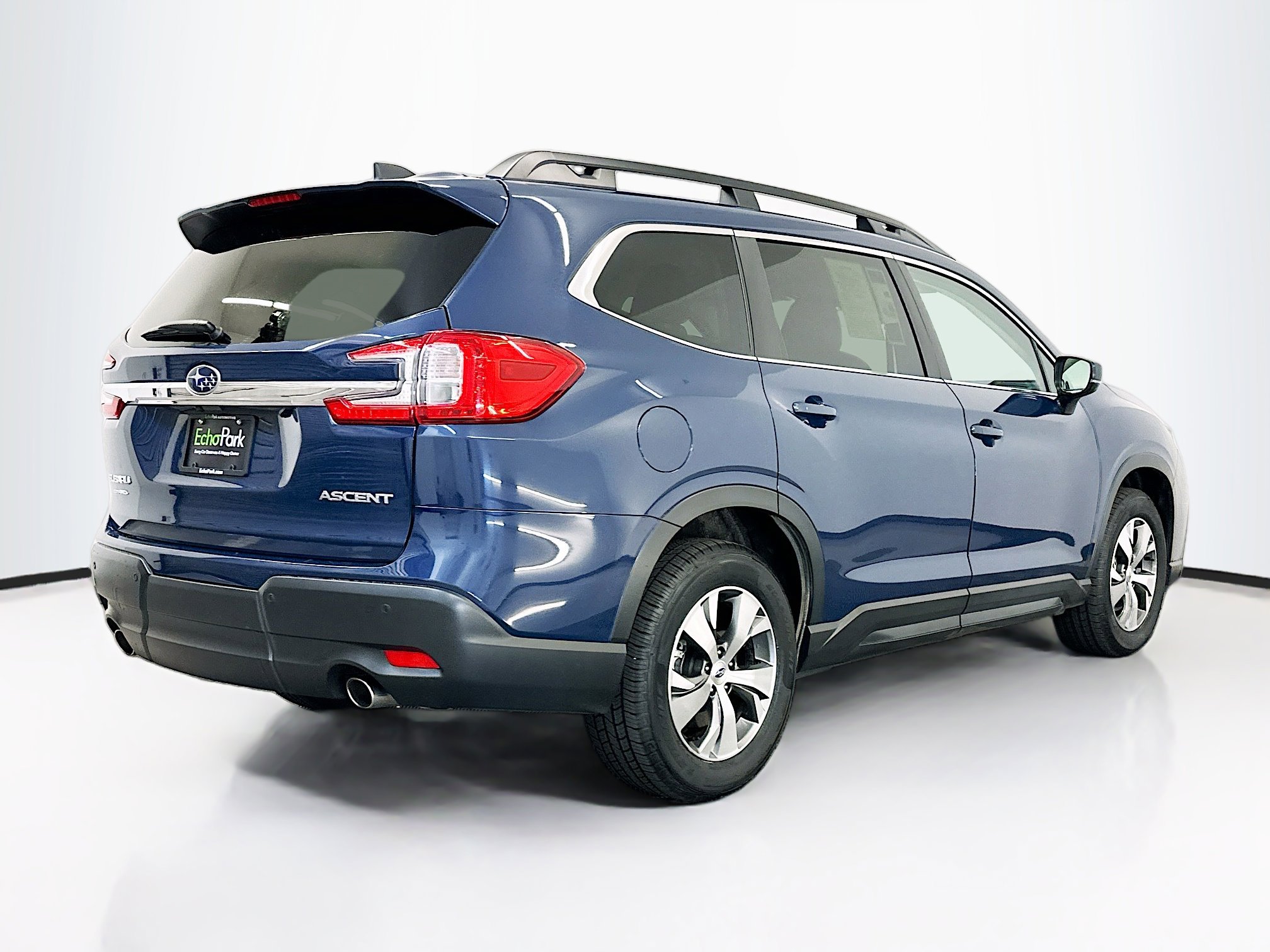 Used 2025 Subaru Ascent Premium image 9