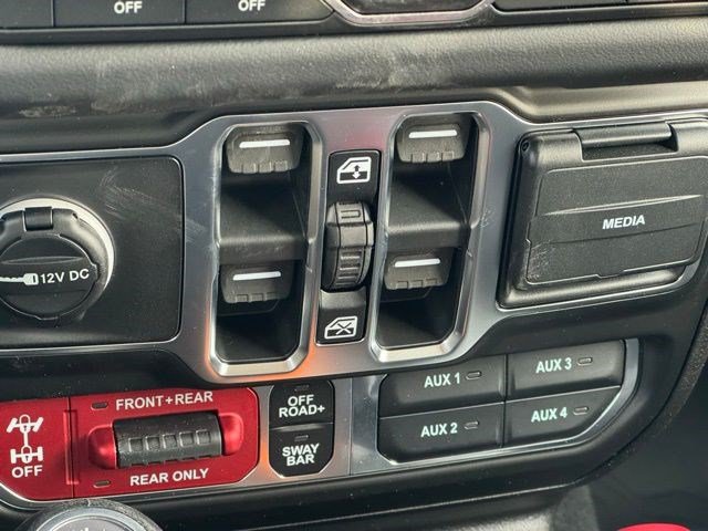 New 2026 Jeep Wrangler Unlimited Rubicon w/ Safety Group AWD/4WD image 23