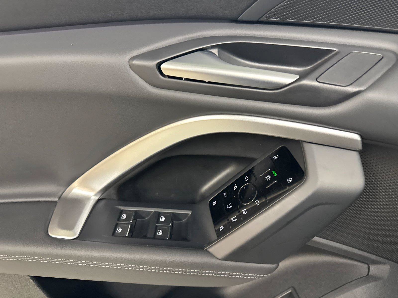 Certified 2026 Audi Q5 Premium AWD/4WD image 11