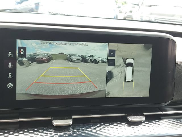 Used 2022 Kia Carnival SX Prestige FWD image 17