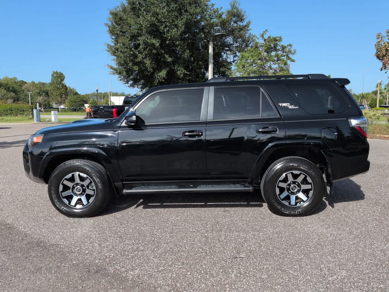 Certified 2023 Toyota 4Runner TRD Off-Road Premium w/ Moonroof Package AWD/4WD image 3