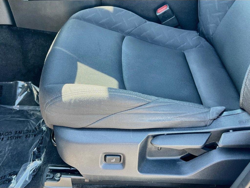 Used 2024 Toyota Tacoma SR5 AWD/4WD image 18