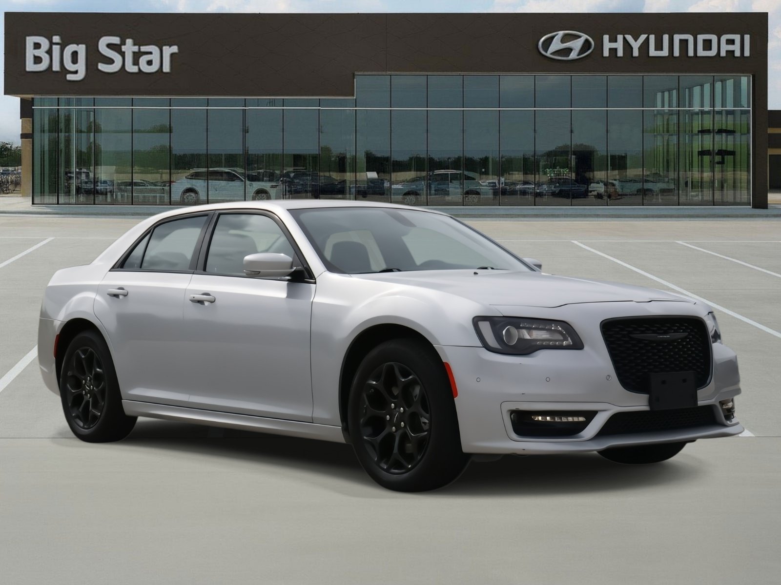 Used 2023 Chrysler 300 Touring L w/ Popular Equipment Group AWD/4WD image 6