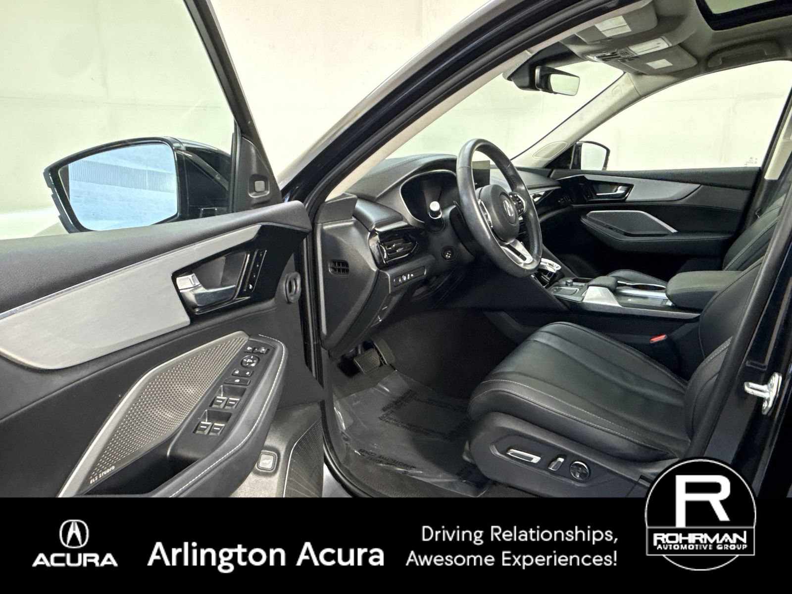 Certified 2024 Acura MDX w/ Technology Package AWD/4WD image 4