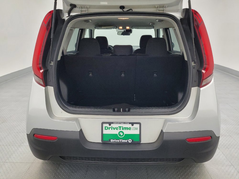Used 2020 Kia Soul S FWD image 29