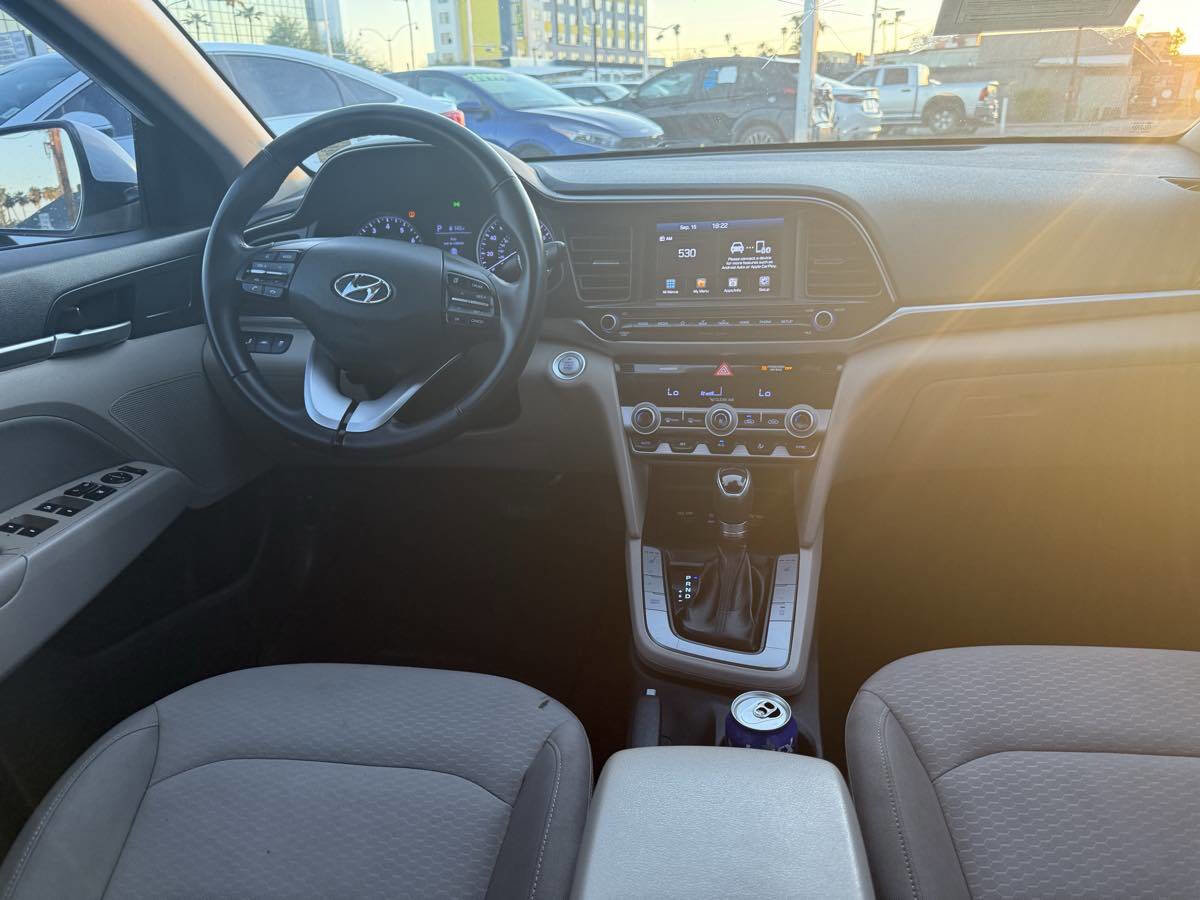 Used 2020 Hyundai Elantra ECO image 13