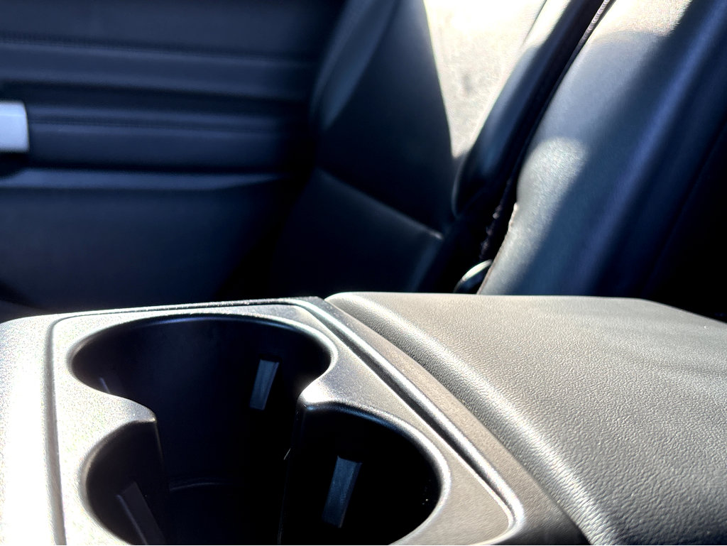 Used 2024 Ford Explorer XLT w/ Equipment Group 202A image 19