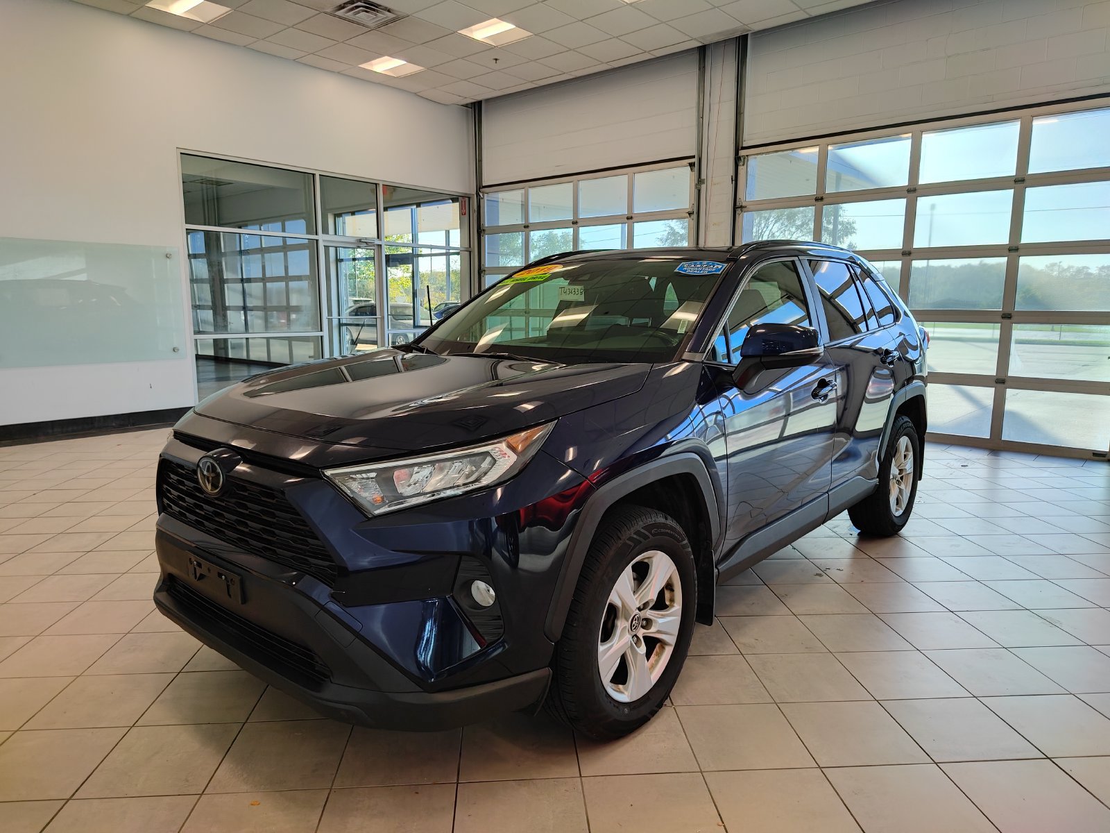 Used 2019 Toyota RAV4 XLE w/ Convenience Package AWD/4WD image 6
