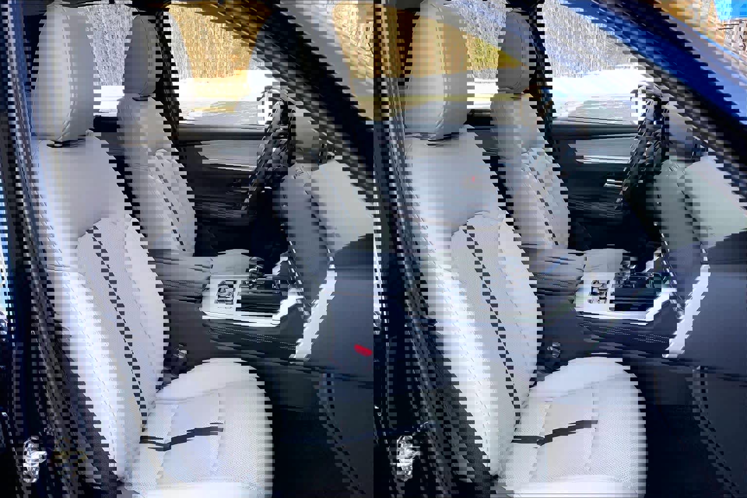 Used 2024 MAZDA CX-90 Plug-In Hybrid w/ Preferred image 8