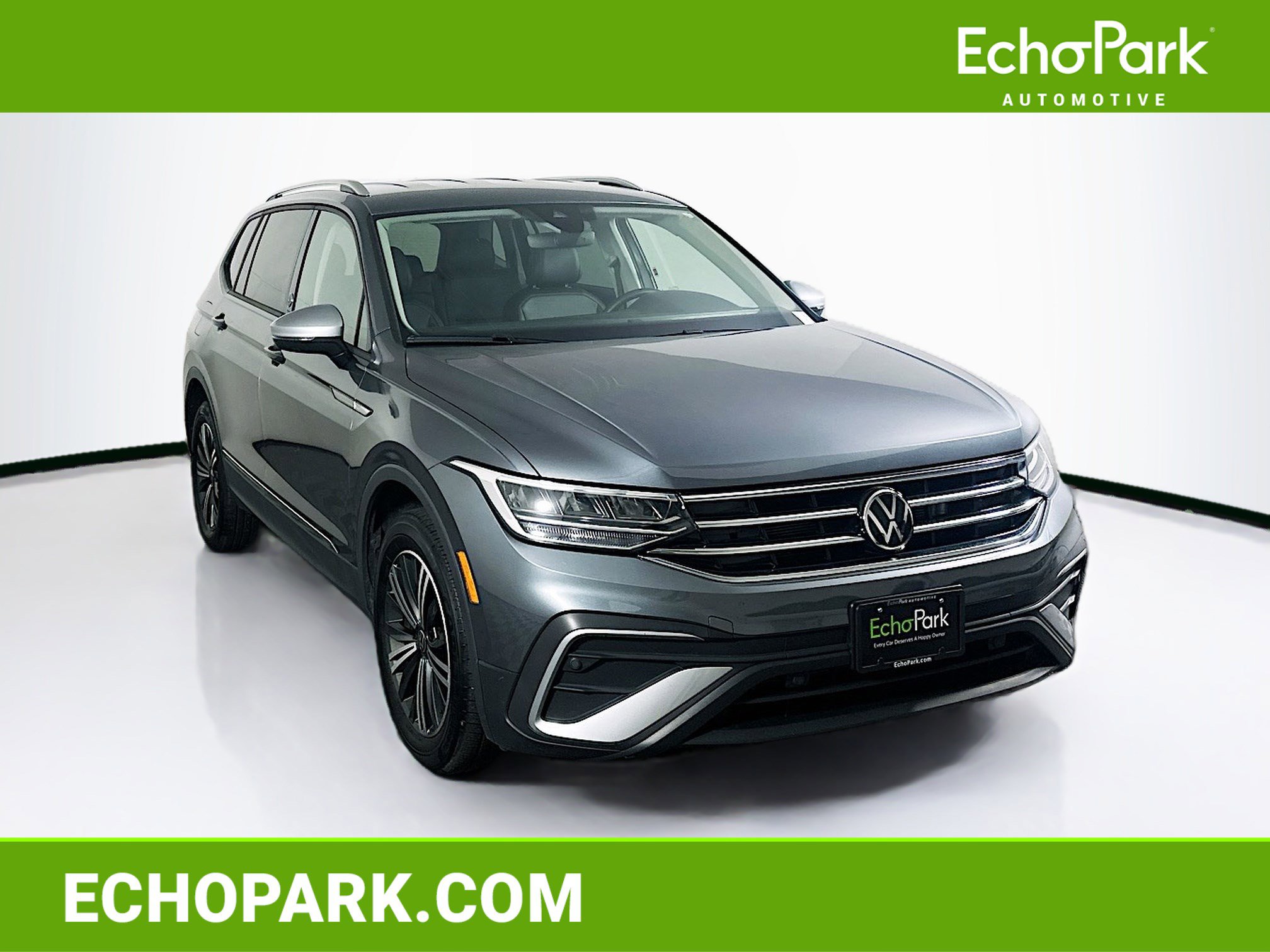 Used 2024 Volkswagen Tiguan Wolfsburg Edition image 1