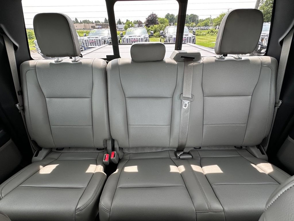 Used 2017 Ford F150 Lariat w/ Equipment Group 501A Mid AWD/4WD image 30