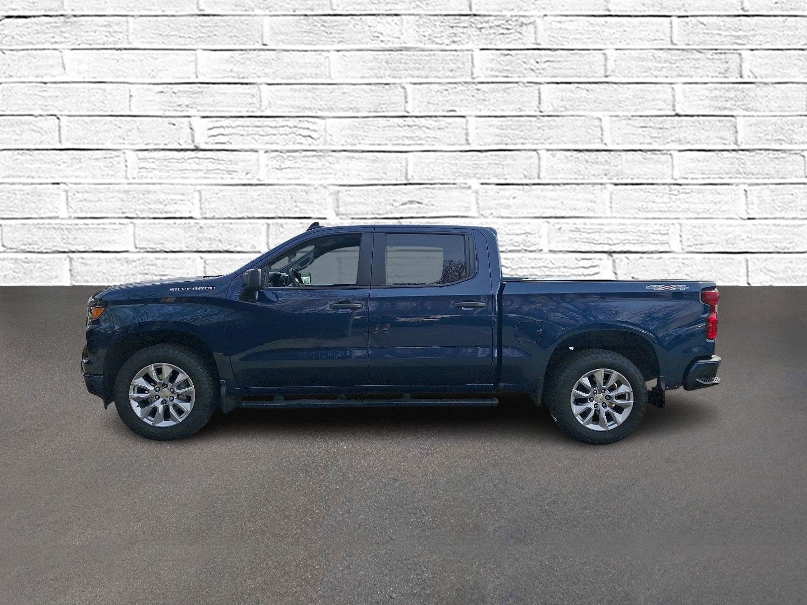 Used 2022 Chevrolet Silverado 1500 Custom AWD/4WD image 8