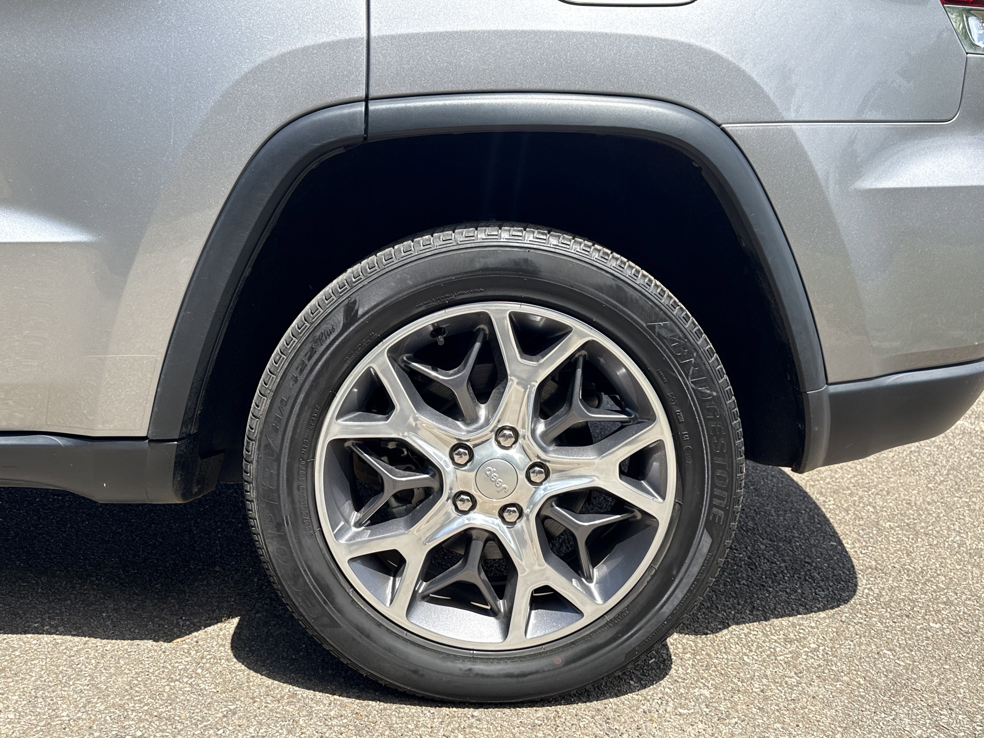 Used 2021 Jeep Grand Cherokee Limited w/ Luxury Group II image 21