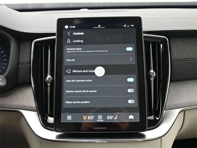 New 2026 Volvo XC90 B6 Ultra image 18