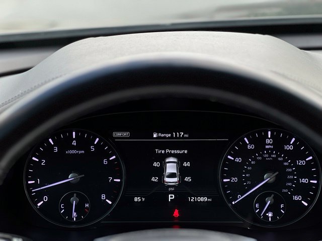 Used 2019 Kia K900 Luxury AWD/4WD image 36