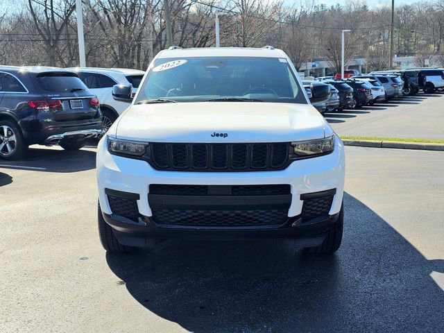 Used 2022 Jeep Grand Cherokee L Laredo image 4