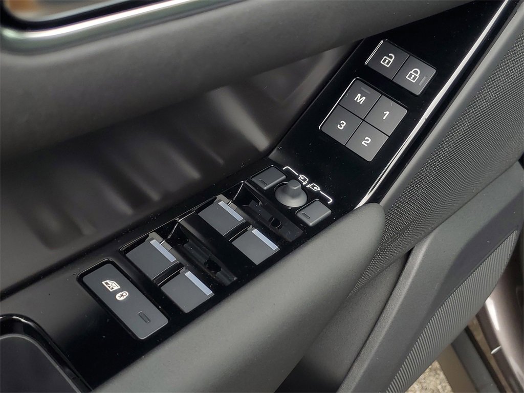 New 2026 Land Rover Range Rover Velar Dynamic SE image 12