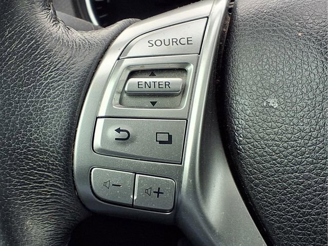 Used 2015 Nissan Rogue SL w/ SL Premium Package image 14